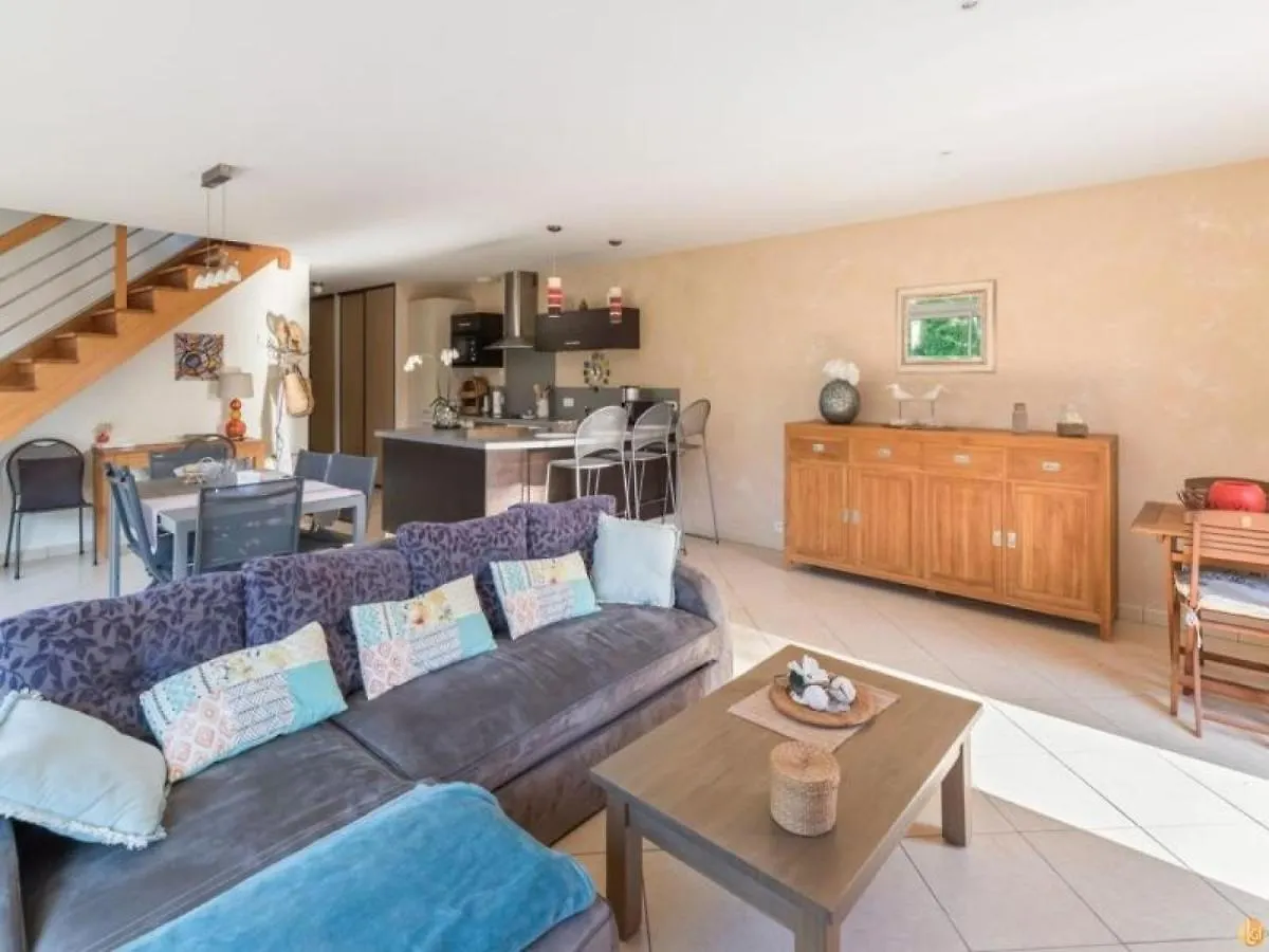 Prázdninový dům Villa Standing Avec Jardin, Plage A Tregastel, Wifi Inclus - Fr-1-368-128